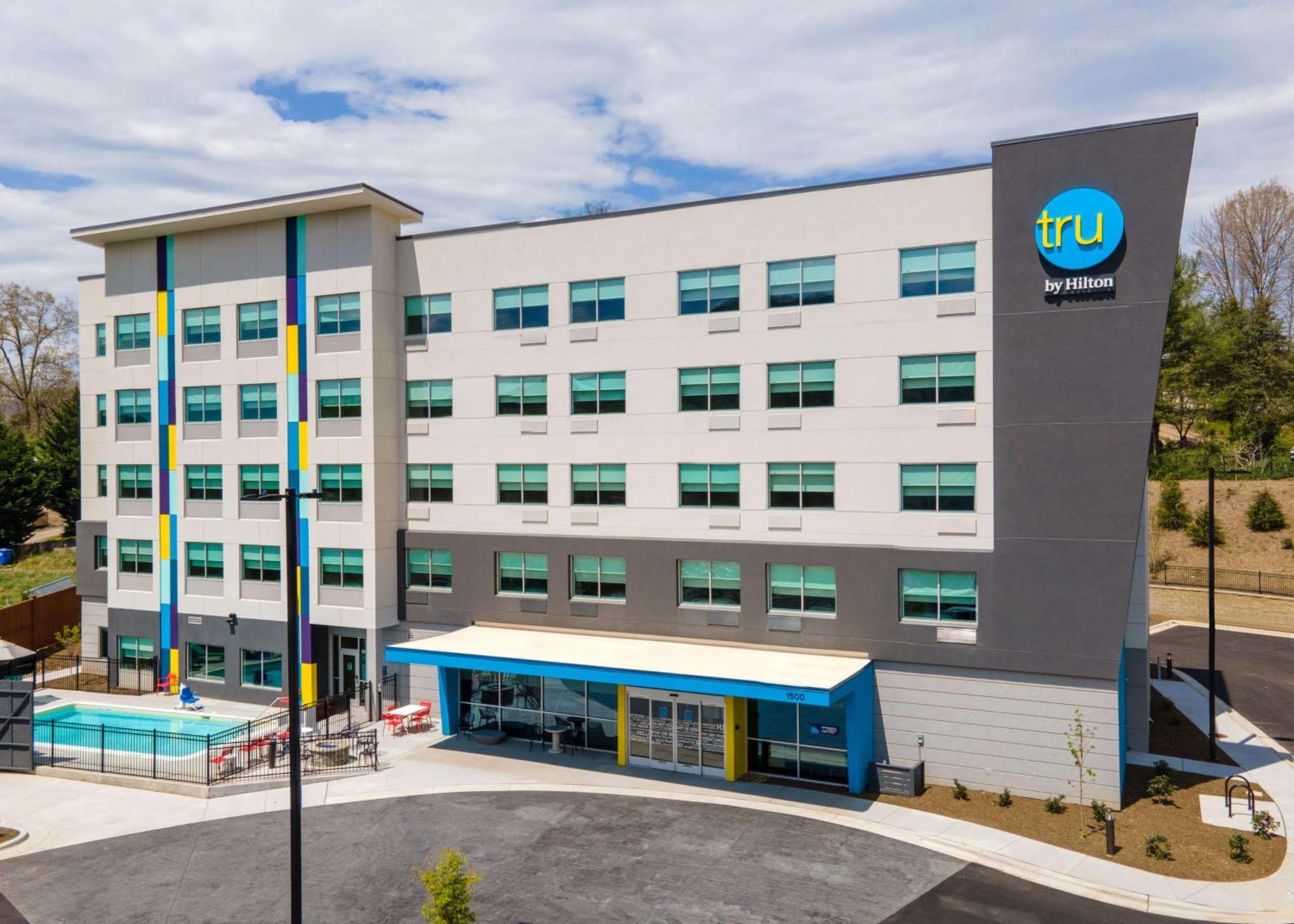 Tru By Hilton Asheville Blue Ridge Parkway Exterior photo