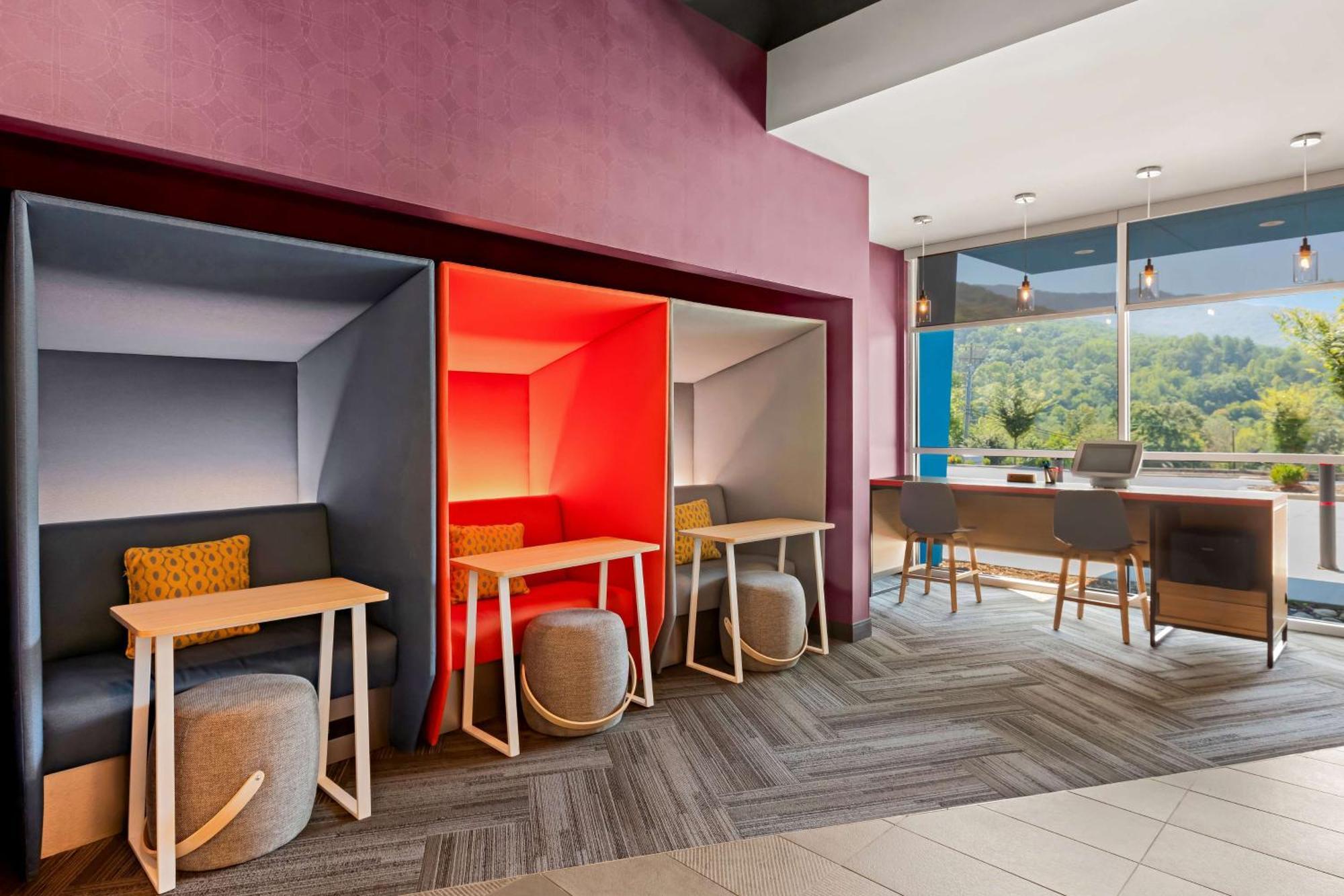 Tru By Hilton Asheville Blue Ridge Parkway Exterior photo
