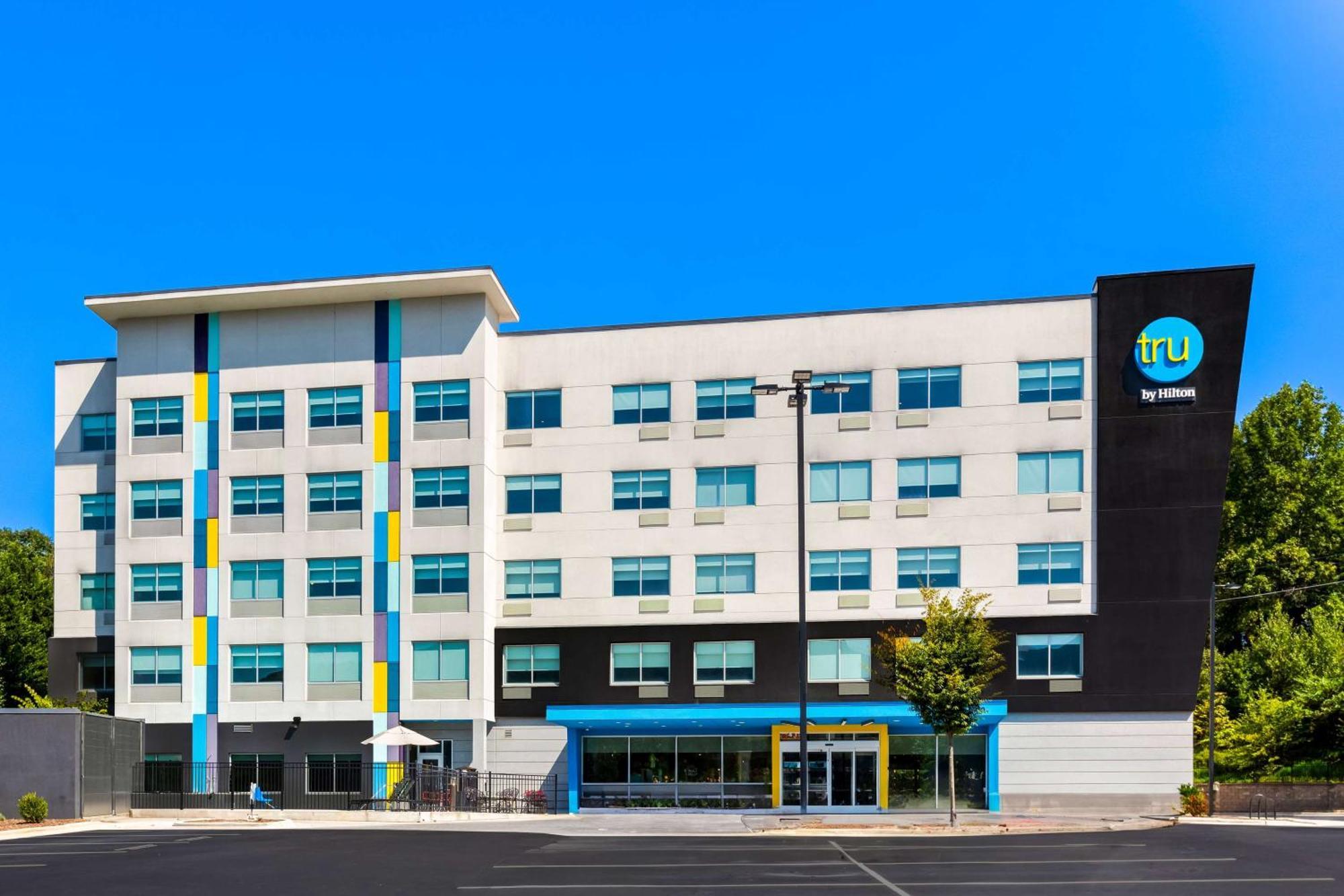 Tru By Hilton Asheville Blue Ridge Parkway Exterior photo