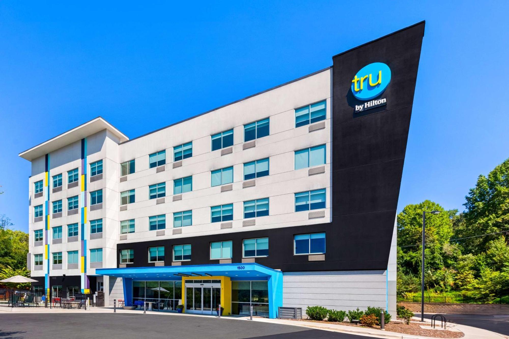 Tru By Hilton Asheville Blue Ridge Parkway Exterior photo